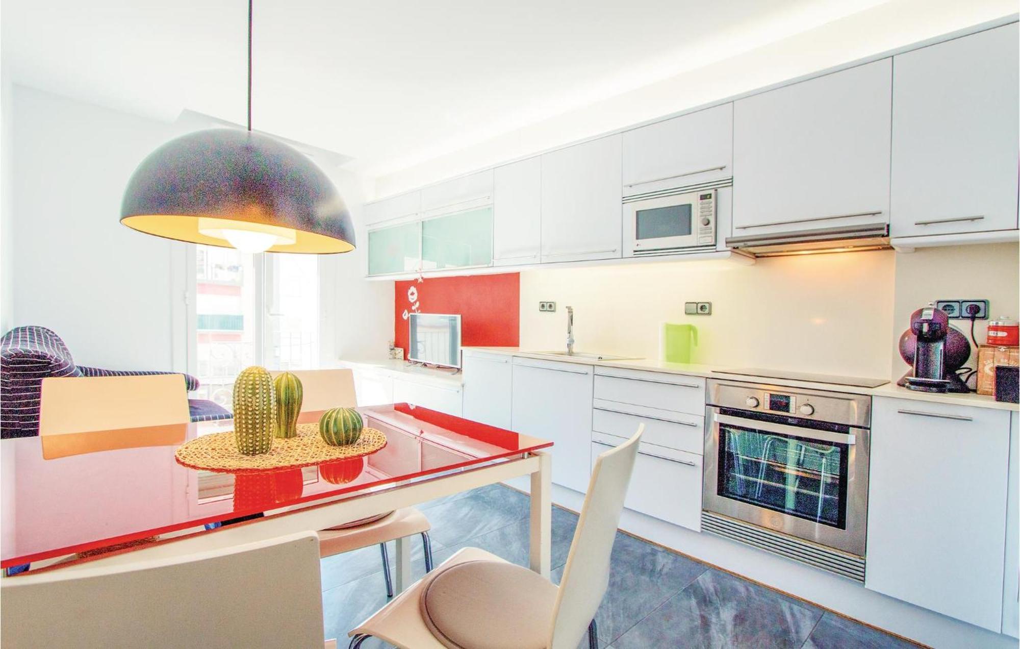 2 Bedroom Cozy Apartment In Blanes Eksteriør billede